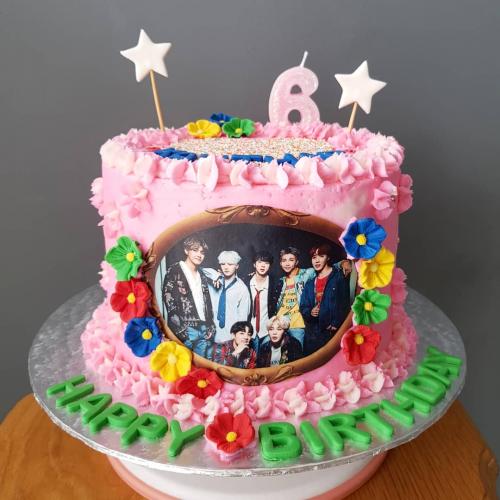 BTS BIRTHDAY CAKE
