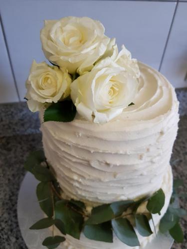 White Rustic Wedding Cake