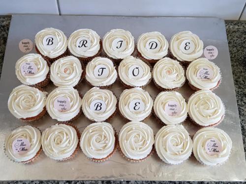 BRIDE TO BE CUPCAKES