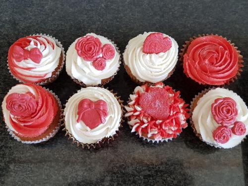 VALENTINES DAY CUPCAKES