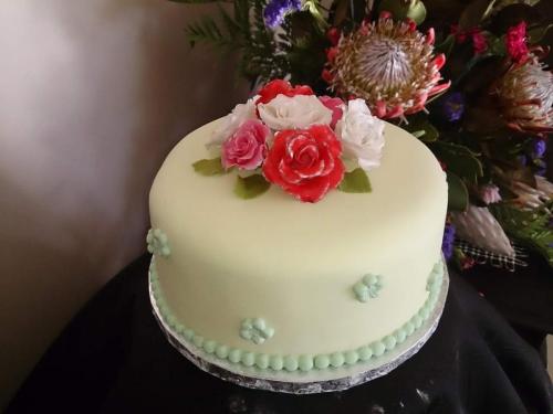 Fondant Molded Cake