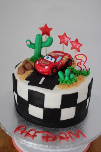 CARS MOVIE CAKE